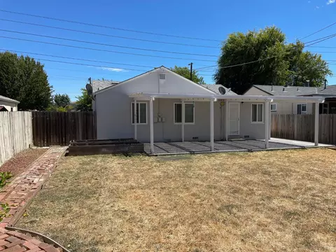 Exterior - 1019 Thelma Ave, Vallejo, CA 94591 photo 3 of 4