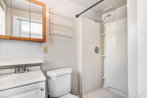 Bath - 193 Sky Oaks Dr, Angwin, CA 94508 photo 1 of 3