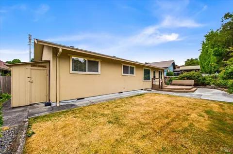 330 Wells Dr, Eureka, CA 95501 photo 43