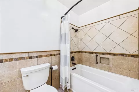 330 Wells Dr, Eureka, CA 95501 photo 21