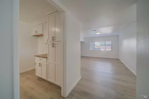 Entry Way - 313 Lily St, Fairfield, CA 94533 photo 3 of 3