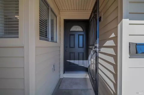 Entry Way - 313 Lily St, Fairfield, CA 94533 photo 1 of 3