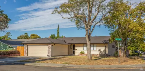 Exterior - 313 Lily St, Fairfield, CA 94533 photo 3 of 19