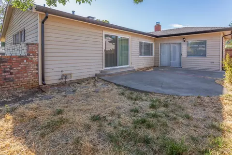 Exterior - 313 Lily St, Fairfield, CA 94533 photo 17 of 19