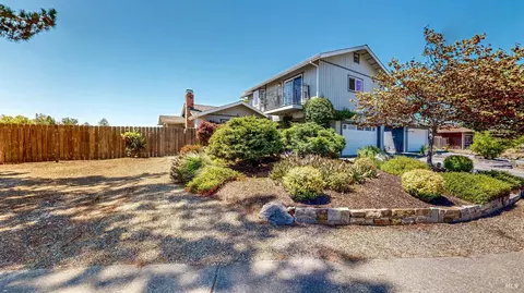 8939 Lancaster Dr, Rohnert Park, CA 94928