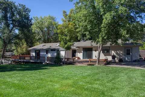 751 Lake Mendocino Dr, Ukiah, CA 95482