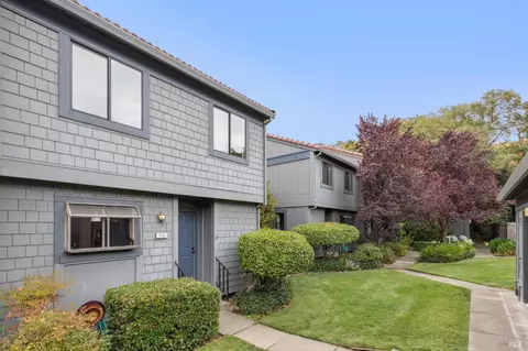 114 Aronia Ln, Novato, CA 94945