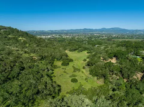 View/Area - 345 Ashlar Dr, Napa, CA 94558 photo 4 of 4