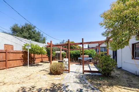 Exterior - 1702 Georgia St, Vallejo, CA 94590 photo 8 of 17