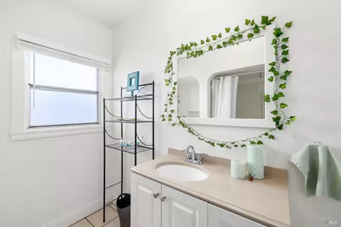 Bath - 1702 Georgia St, Vallejo, CA 94590 photo 1 of 5