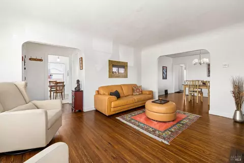 Living - 1702 Georgia St, Vallejo, CA 94590 photo 1 of 2