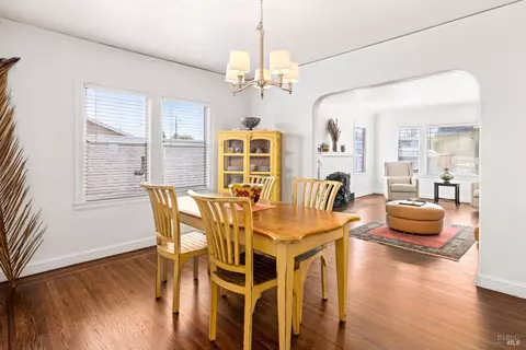 Dining - 1702 Georgia St, Vallejo, CA 94590 photo 2 of 3