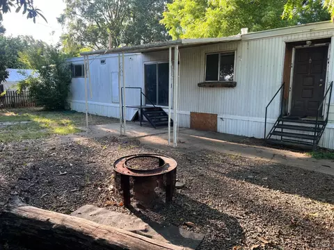 341 Norgard Ln, Ukiah, CA 95482