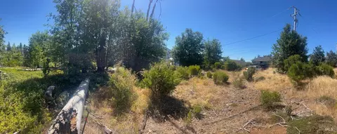 11495 Pine Smt, Cobb, CA 95426