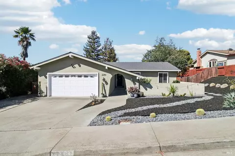 2246 Minaret Dr, Martinez, CA 94553