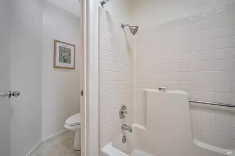 9616 Berkshire Way, Windsor, CA 95492 photo 36