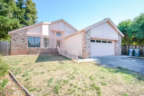 941 Hickory Ct, Fairfield, CA 94533