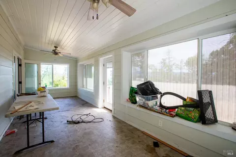 Exterior - 18500 Shafer Ranch Rd, Willits, CA 95490 photo 5 of 11