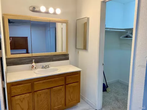 121 Kim Ct, Vallejo, CA 94591 photo 14