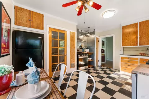 Kitchen - 219 Mayo Ave, Vallejo, CA 94590 photo 2 of 5