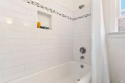 Bath - 219 Mayo Ave, Vallejo, CA 94590 photo 2 of 6
