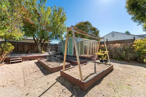 Exterior - 219 Mayo Ave, Vallejo, CA 94590 photo 11 of 20
