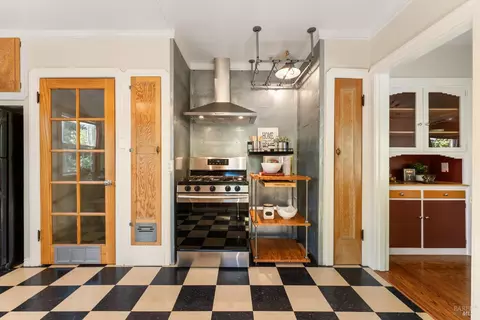 Kitchen - 219 Mayo Ave, Vallejo, CA 94590 photo 3 of 5