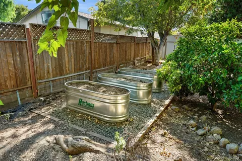 Exterior - 219 Mayo Ave, Vallejo, CA 94590 photo 16 of 20