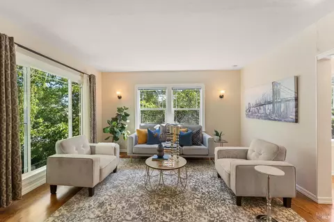 Living - 219 Mayo Ave, Vallejo, CA 94590 photo 3 of 5