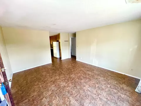 Living - 26781 Hawk Dr, Willits, CA 95490 photo 2 of 2