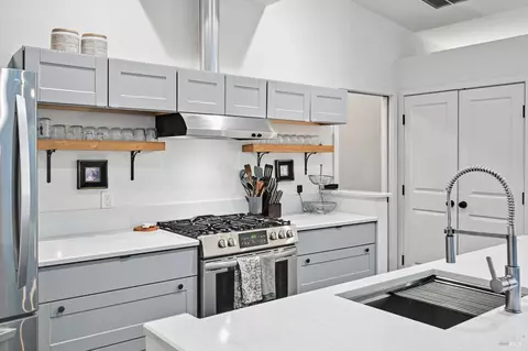 14831 Canyon 7 Rd, Guerneville, CA 95446