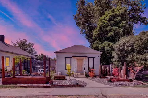 512 Davis St, Vacaville, CA 95688