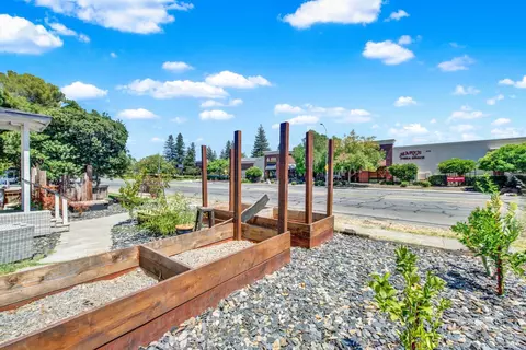 512 Davis St, Vacaville, CA 95688 photo 9