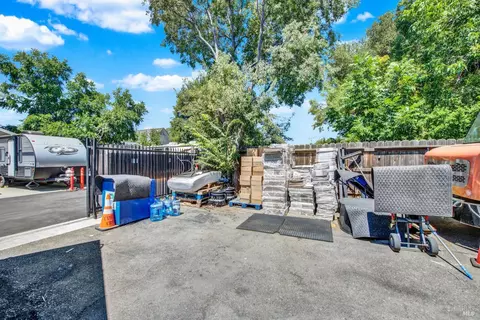512 Davis St, Vacaville, CA 95688 photo 20