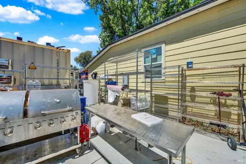512 Davis St, Vacaville, CA 95688 photo 25