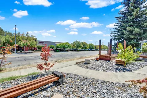 512 Davis St, Vacaville, CA 95688 photo 14