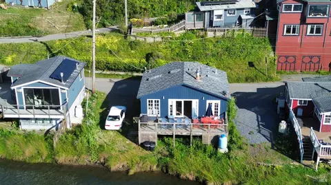 145 Bean Ave, Bodega Bay, CA 94923