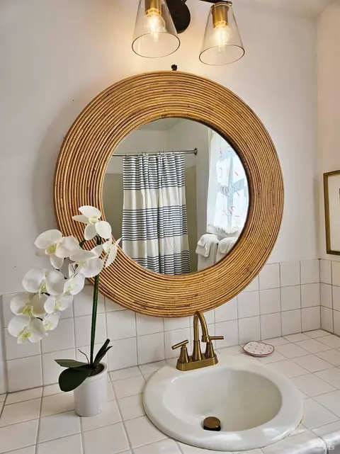 Bath - 145 Bean Ave, Bodega Bay, CA 94923 photo 4 of 5