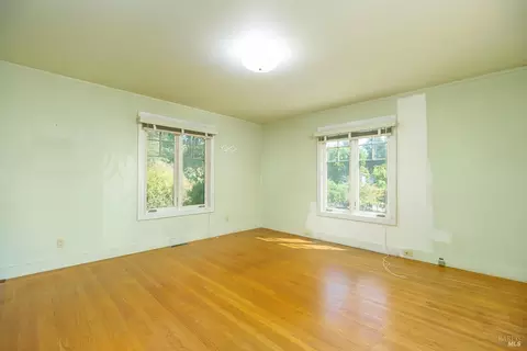 Bedroom - 20 Shell Rd, Mill Valley, CA 94941 photo 2 of 5