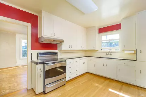 Kitchen - 20 Shell Rd, Mill Valley, CA 94941 photo 2 of 3