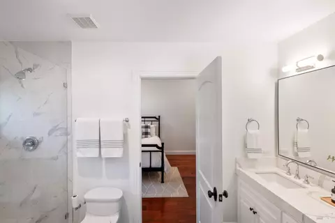 Bath - 19737 7th St E, Sonoma, CA 95476 photo 5 of 5