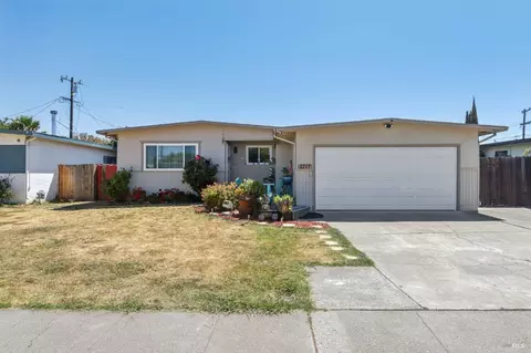2217 Santa Cruz Ct, Fairfield, CA 94533
