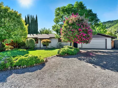 9918 Old Orchard Ln, Upper Lake, CA 95485