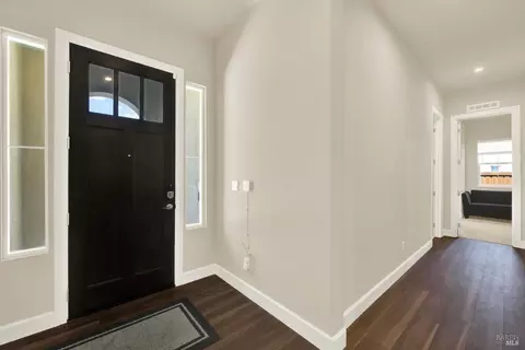 Entry Way - 765 Fig Tree Ln, Dixon, CA 95620 photo 12 of 13