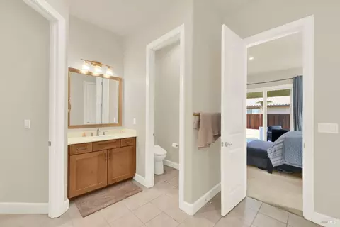 Entry Way - 765 Fig Tree Ln, Dixon, CA 95620 photo 10 of 13
