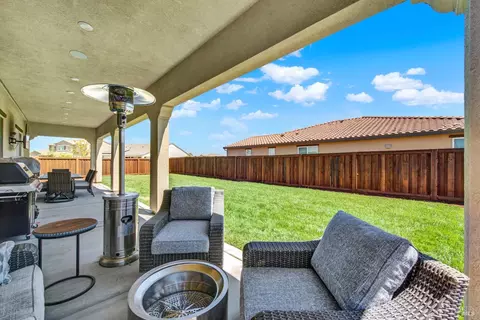 Exterior - 765 Fig Tree Ln, Dixon, CA 95620 photo 14 of 19