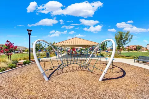 View/Area - 765 Fig Tree Ln, Dixon, CA 95620 photo 4 of 4