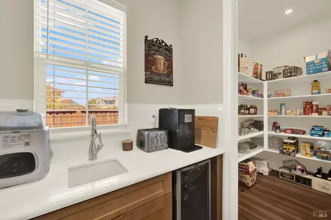 Kitchen - 765 Fig Tree Ln, Dixon, CA 95620 photo 10 of 10
