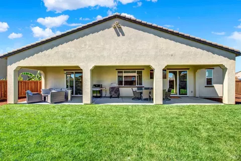 Exterior - 765 Fig Tree Ln, Dixon, CA 95620 photo 12 of 19