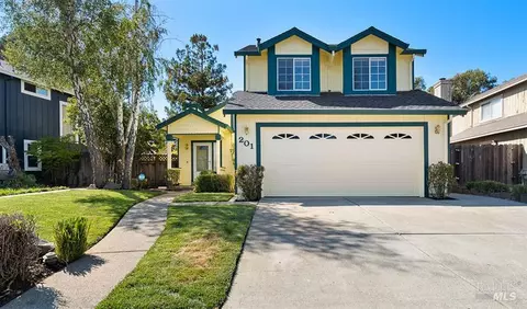 201 James River Rd, Vallejo, CA 94591